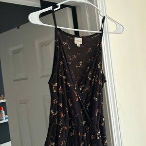 Kaileigh Black Jumpsuit with floral pattern and pockets size small